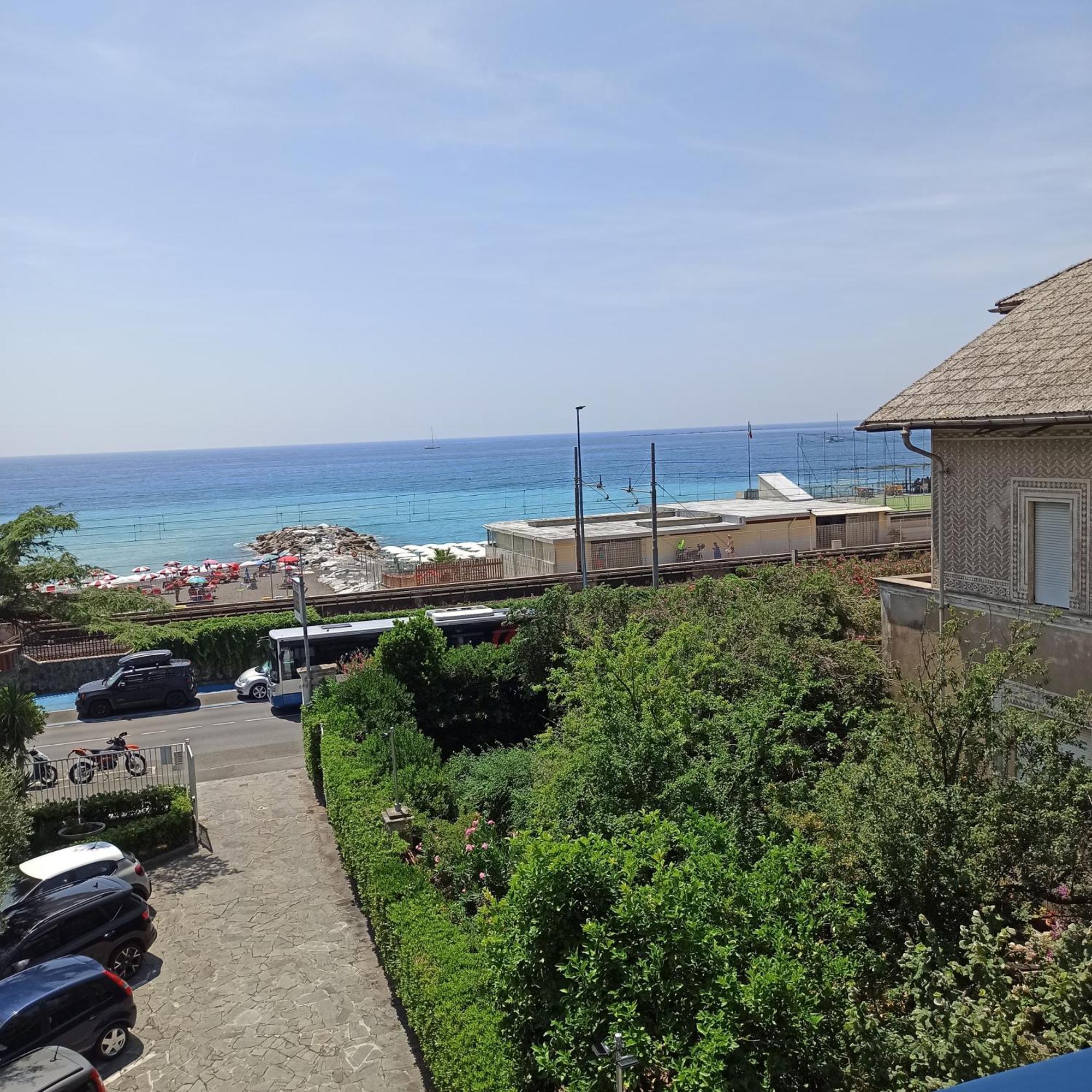 Real Park Hotel Cavi di Lavagna Εξωτερικό φωτογραφία