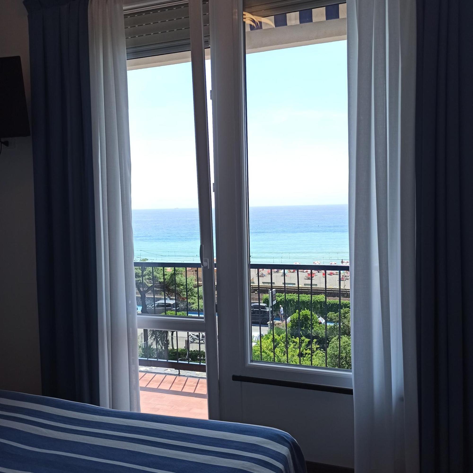 Real Park Hotel Cavi di Lavagna Εξωτερικό φωτογραφία