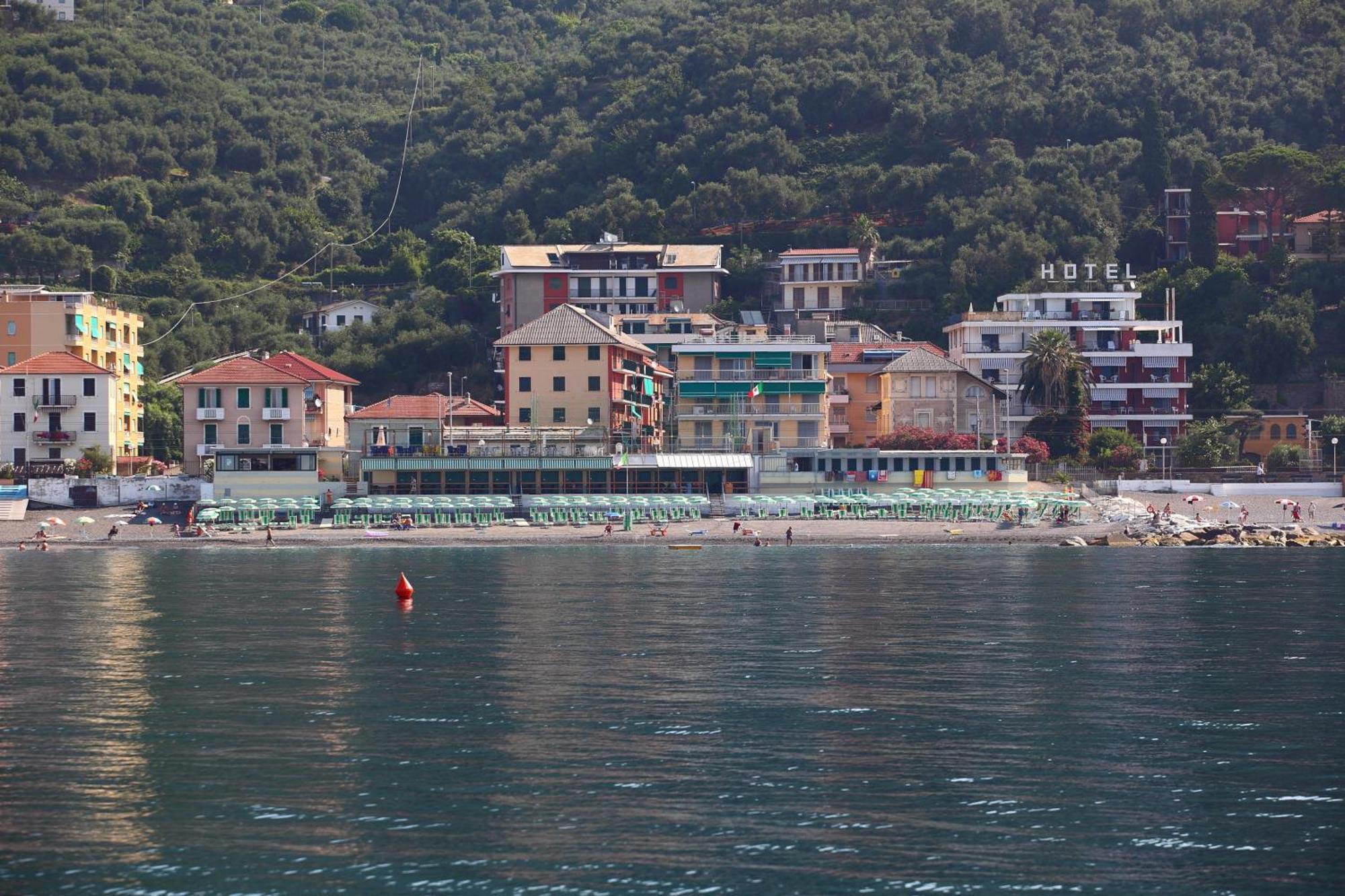 Real Park Hotel Cavi di Lavagna Εξωτερικό φωτογραφία