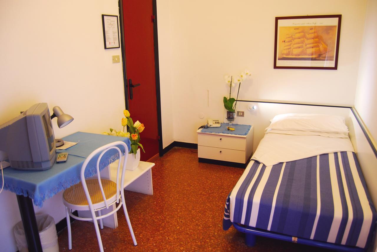 Real Park Hotel Cavi di Lavagna Δωμάτιο φωτογραφία